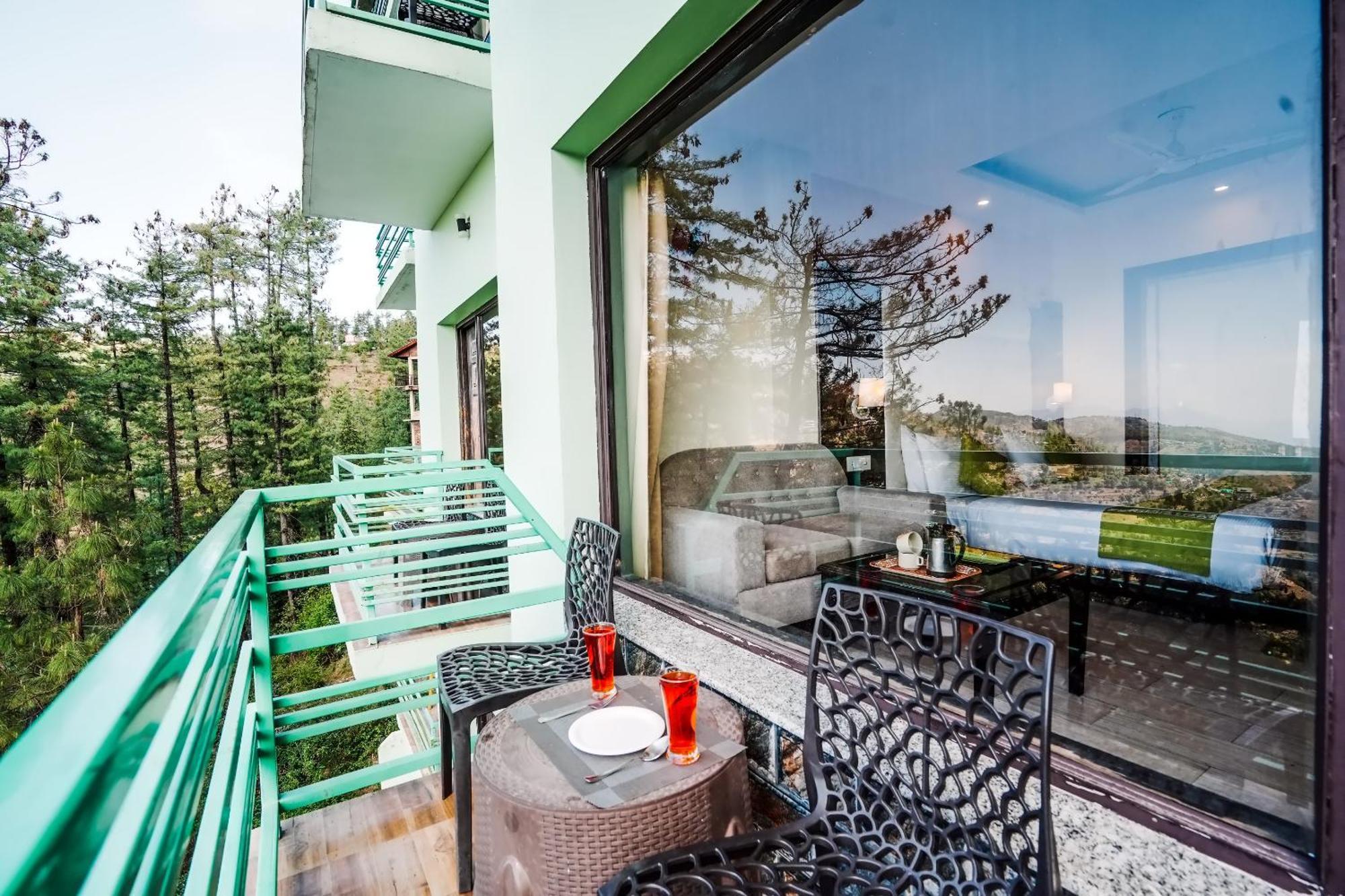 Nature Valley View Resort Mashobra !! Luxury Choice !! Gaming Zone !! Open Terrace !! Big Parking ชิมลา ภายนอก รูปภาพ
